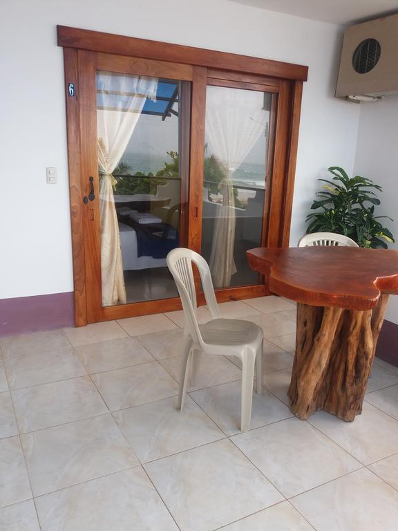 Casa Los Delfines Hotel Puerto Villamil Exterior photo